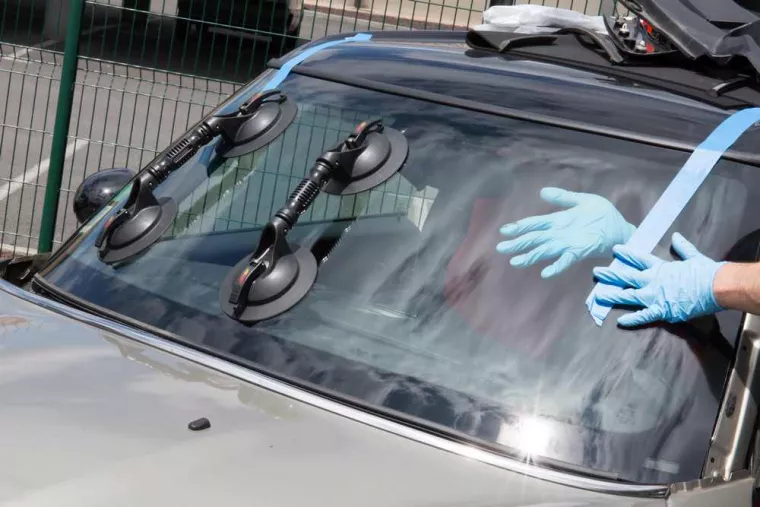 Changement de pare-brise suite à un impact de grêle, Livry-Gargan, SUCCES CARS 93